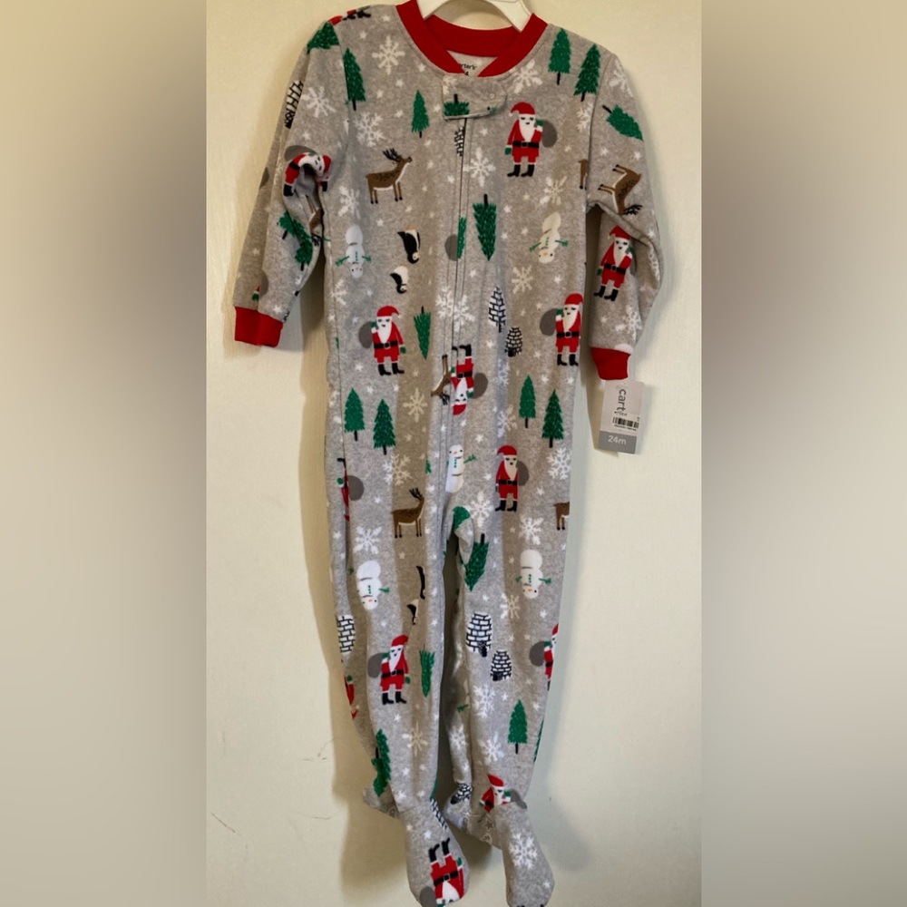 🌞NWOT Carter’s Gray Fleece Christmas Theme Sleeper Footed One Piece C131